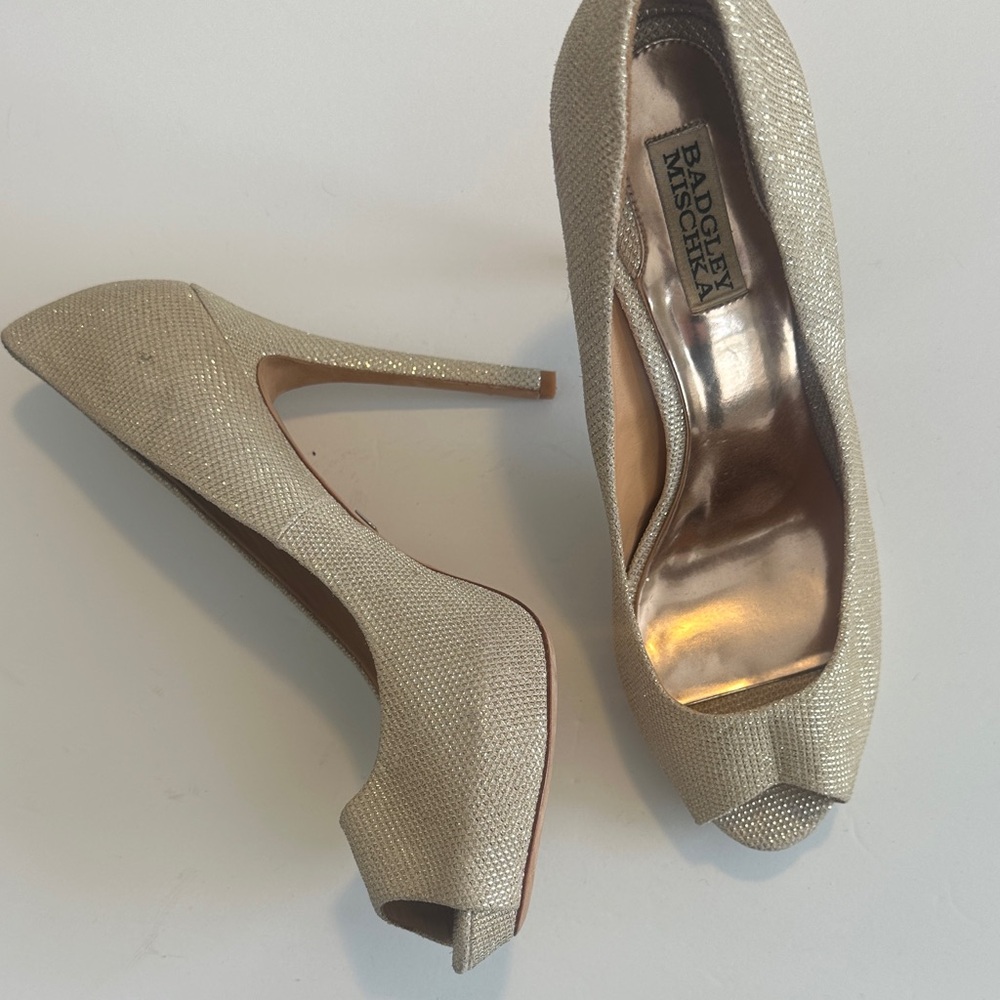 Badgley Mischka Glittering Gold Peep Toe Heels